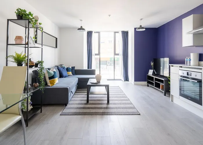 Hemel Apartments - Lilac Luxe
